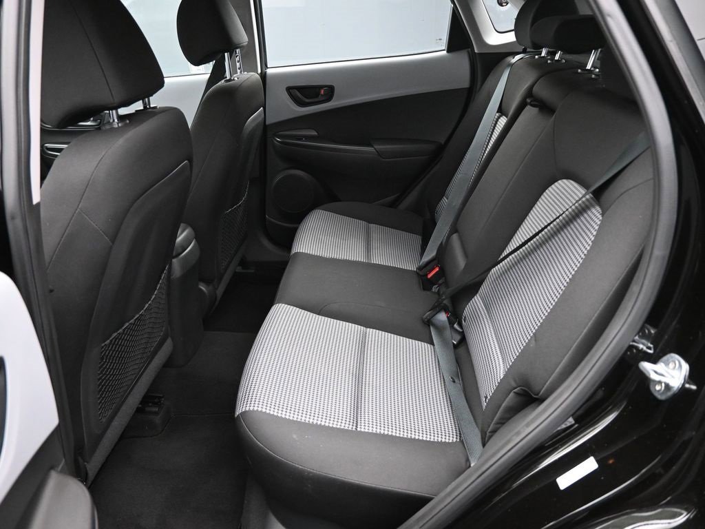 Used 2020 Hyundai Kona SE image 12