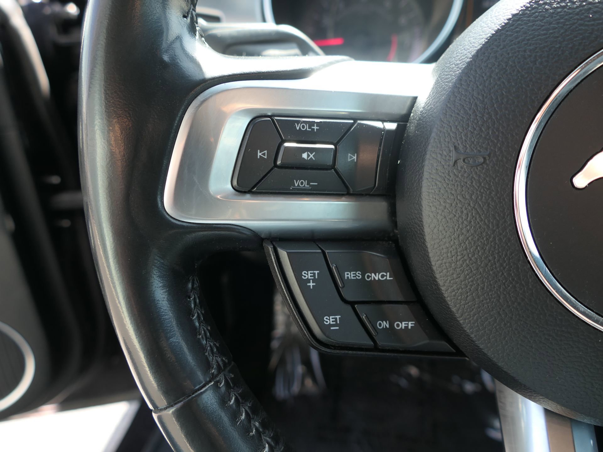 Used 2023 Ford Mustang Premium image 15