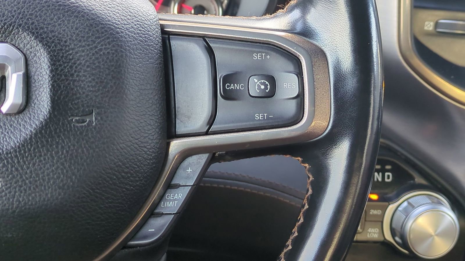 Used 2022 RAM 1500 Limited w/ Body-Colour Bumper Group image 25