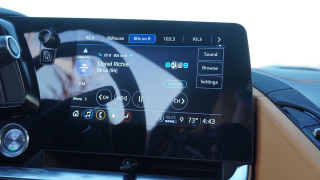 Used 2022 Chevrolet Corvette Stingray Preferred Cpe w/ Engine Appearance Package image 19