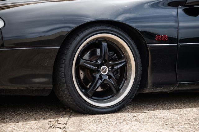 Used 2002 Chevrolet Camaro Z28 w/ SS Performance/Appearance Pkg image 35