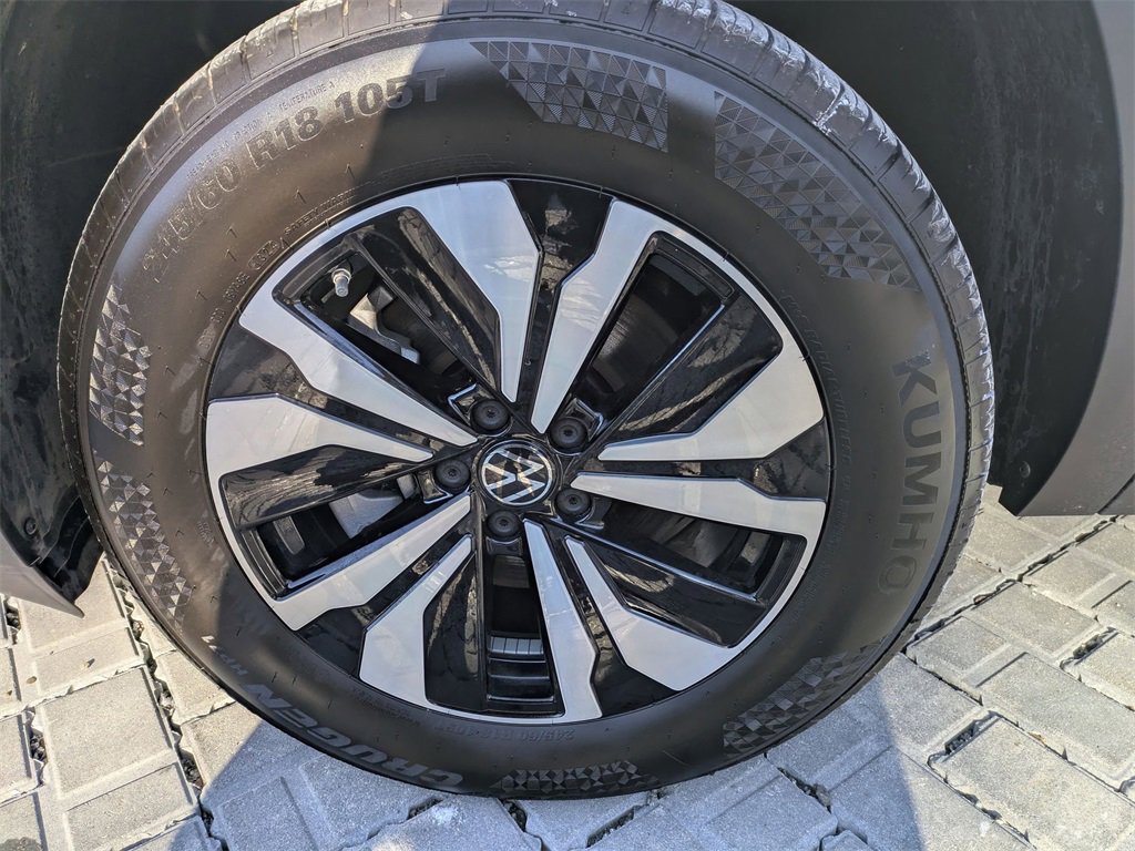 Used 2024 Volkswagen Atlas SE image 9