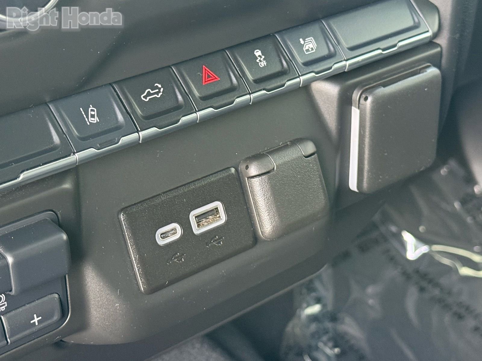 Used 2025 Chevrolet Silverado 2500 Custom w/ Custom Convenience Package AWD/4WD image 23