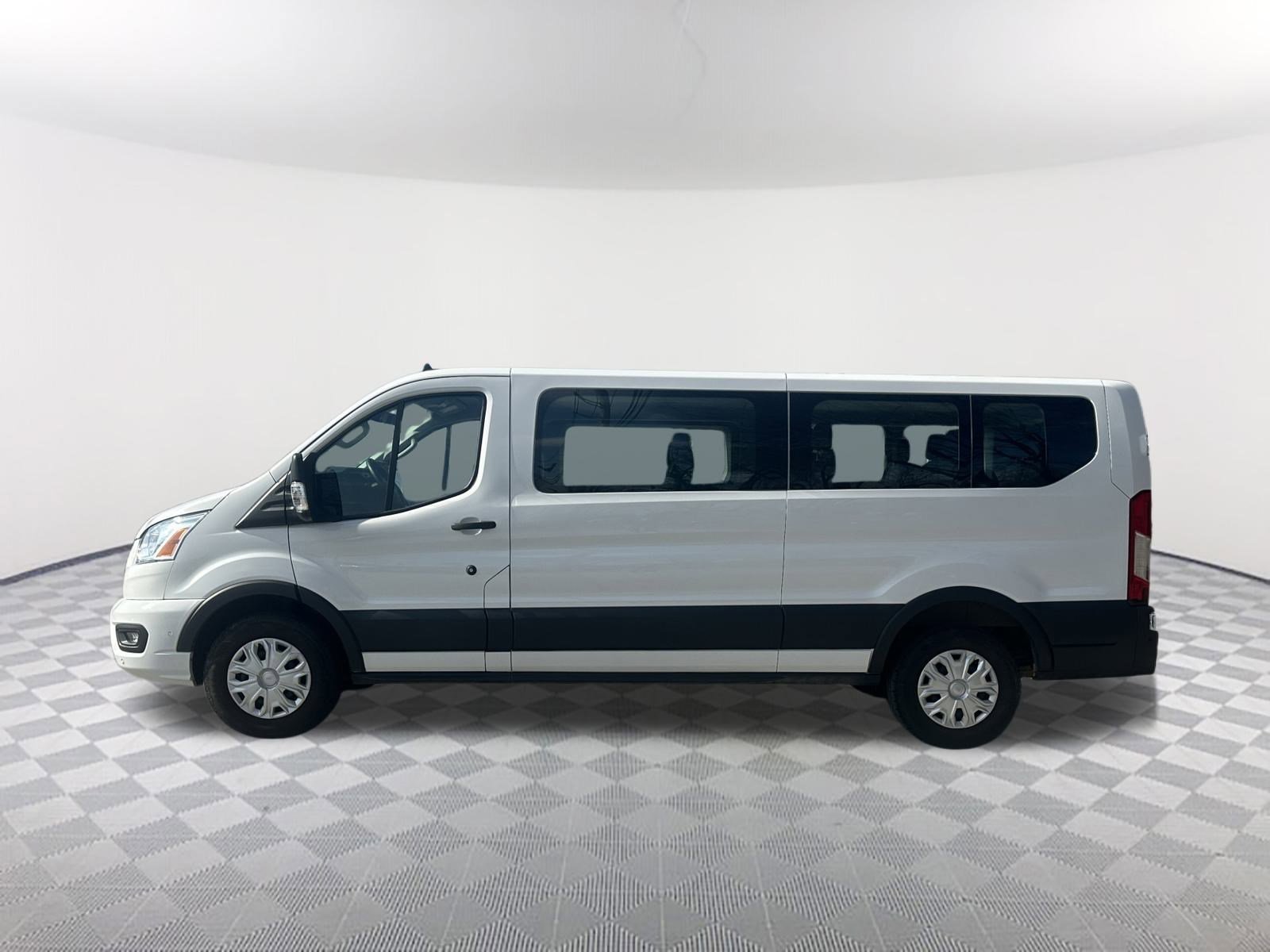 Used 2022 Ford Transit 350 XLT image 11