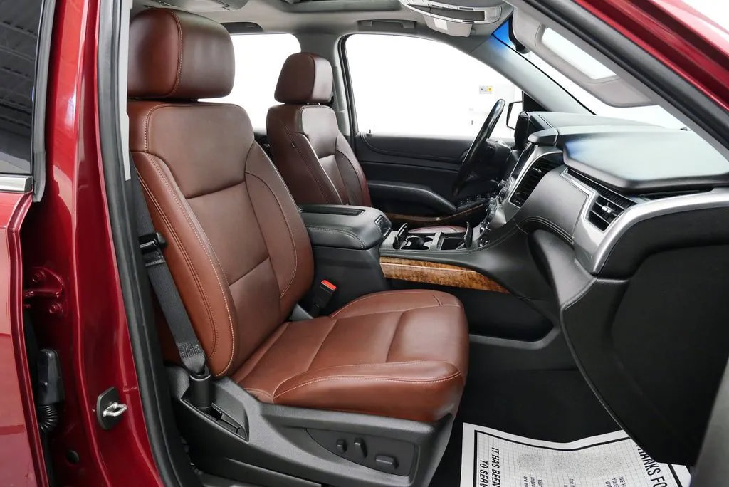 Used 2020 Chevrolet Tahoe Premier w/ Premier Plus Edition AWD/4WD image 15
