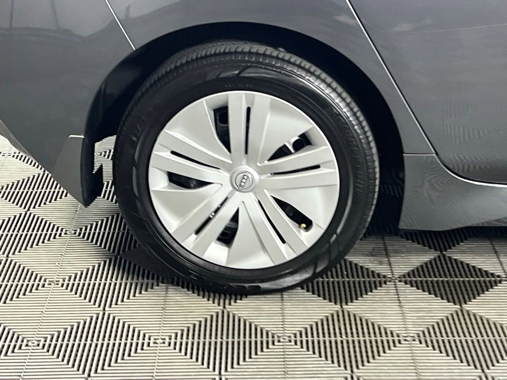 Used 2024 Nissan Leaf S image 12