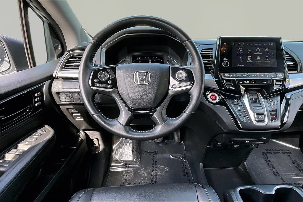 Used 2023 Honda Odyssey Touring image 9