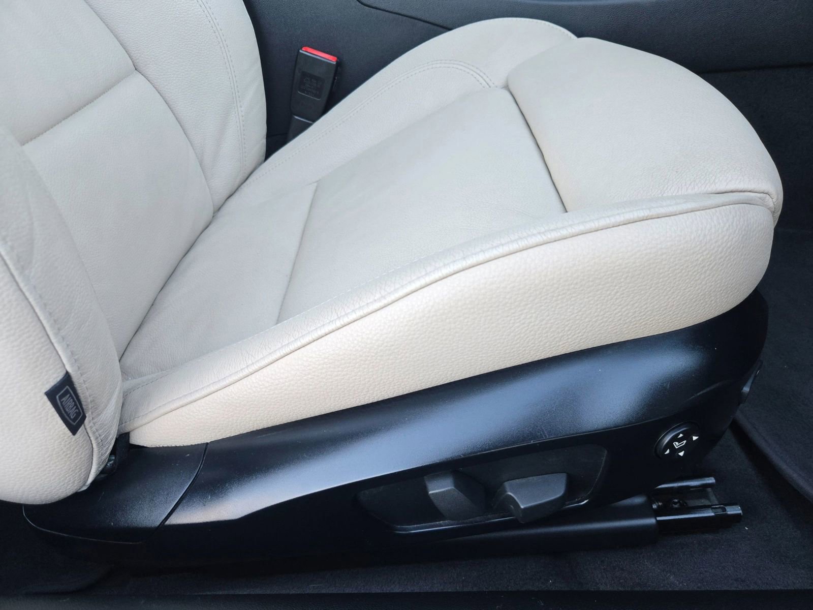 Used 2012 BMW 335is Coupe image 19