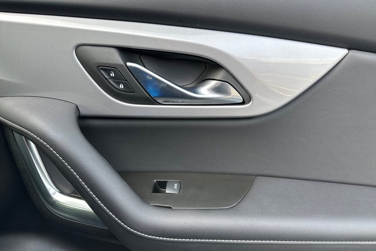 Certified 2025 Chevrolet Blazer LT w/ Sound & Technology Package image 19