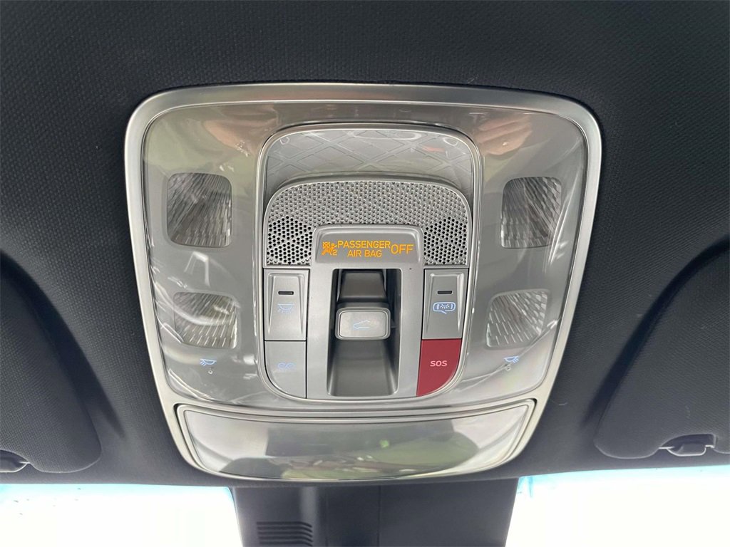 Certified 2024 Genesis GV70 3.5T Sport image 33