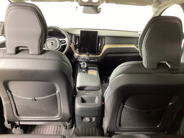 Used 2026 Volvo XC60 B5 Plus w/ Protection Package Premier AWD/4WD image 23