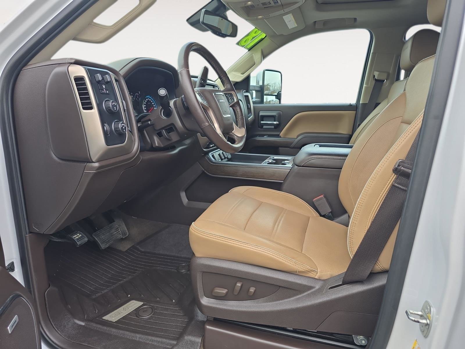 Used 2018 GMC Sierra 2500 Denali w/ Duramax Plus Package image 10