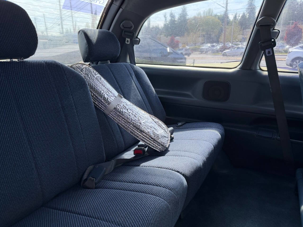Used 1993 Toyota Previa Deluxe RWD image 18