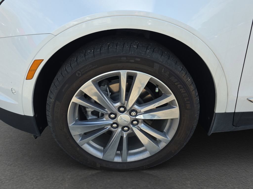 Used 2024 Cadillac XT5 Premium Luxury w/ Platinum Package AWD/4WD image 4