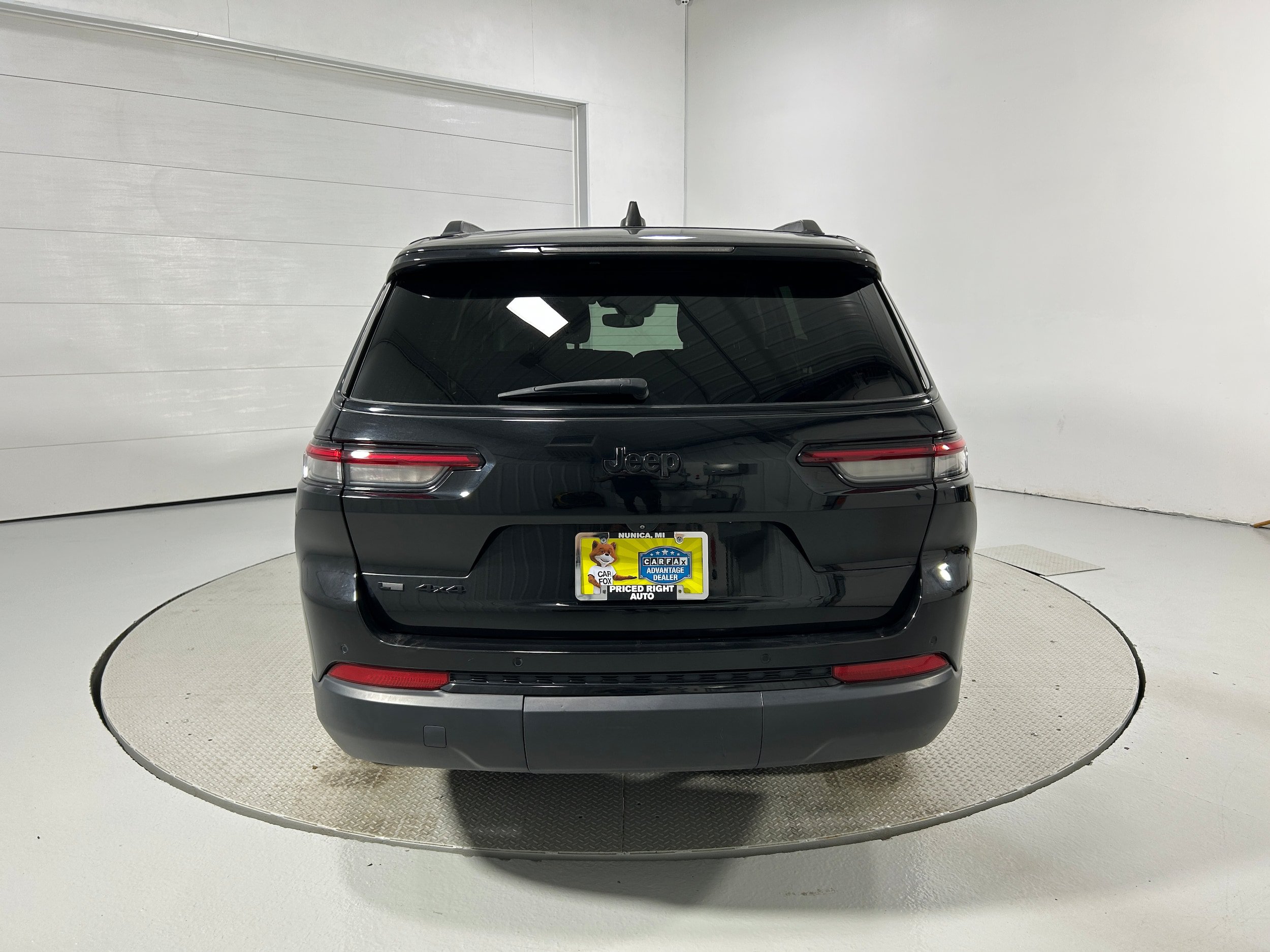 Used 2021 Jeep Grand Cherokee L Laredo AWD/4WD image 34