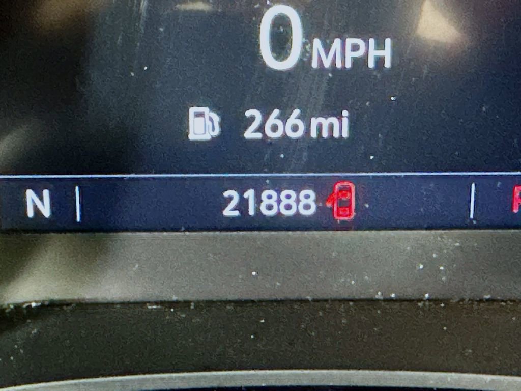 Used 2023 Buick Encore GX Select image 32