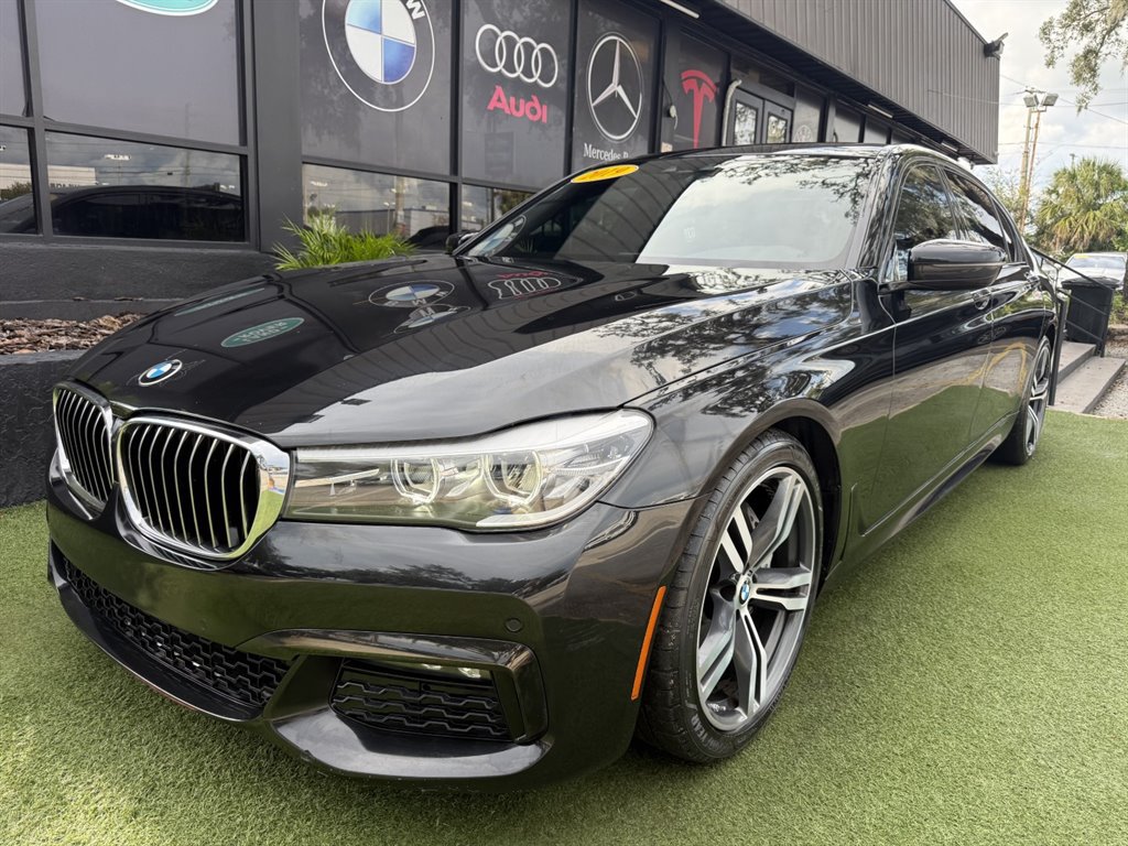 Used 2019 BMW 740i w/ M Sport Package RWD image 1