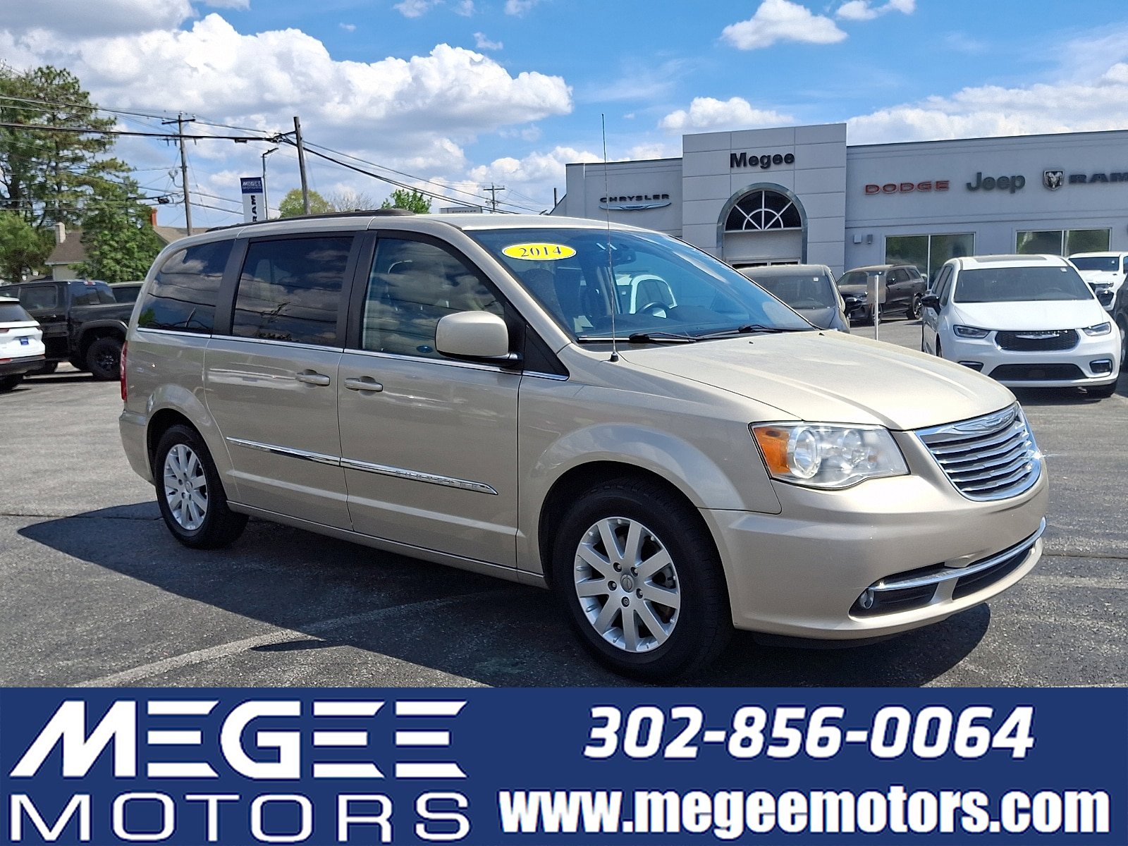 Used 2014 Chrysler Town & Country Touring