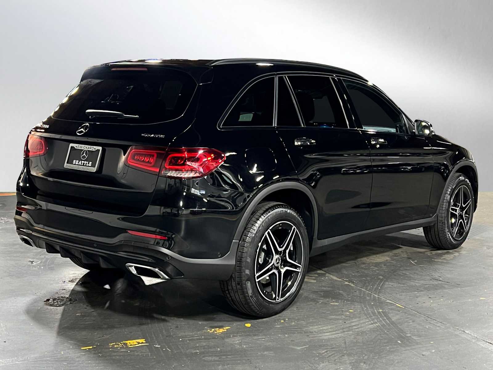 Used 2022 Mercedes-Benz GLC 300 4MATIC image 3