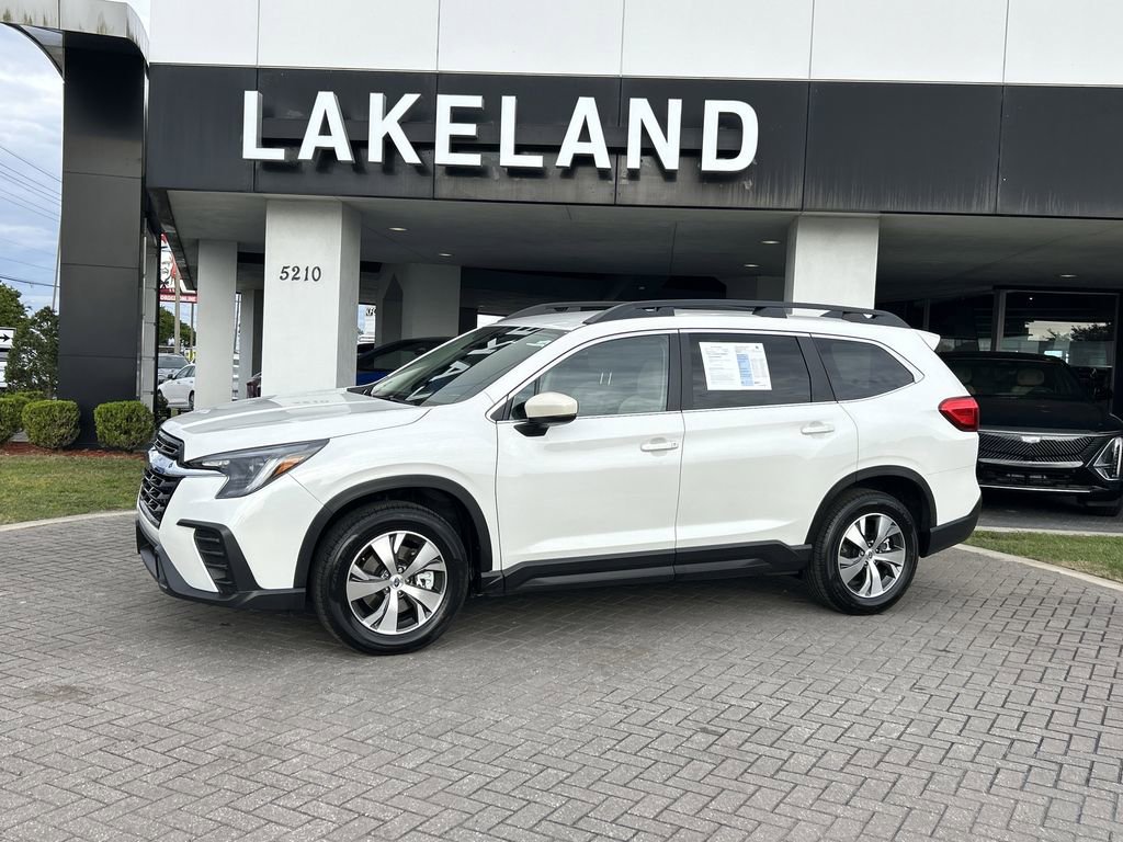 Certified 2025 Subaru Ascent Premium w/ Premium Package image 2