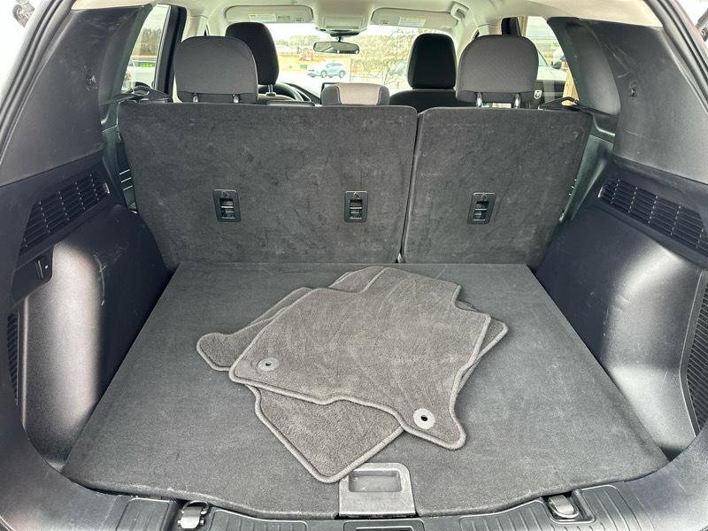 Used 2022 Ford Escape SE image 8
