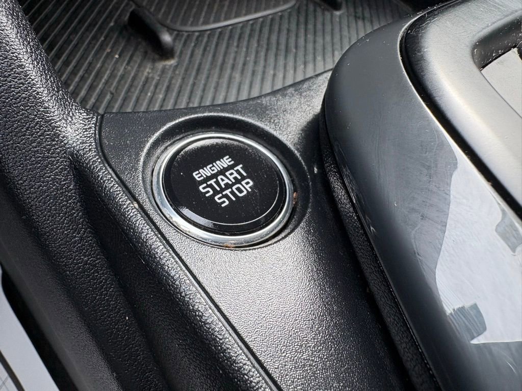 Used 2025 Kia K4 EX image 32