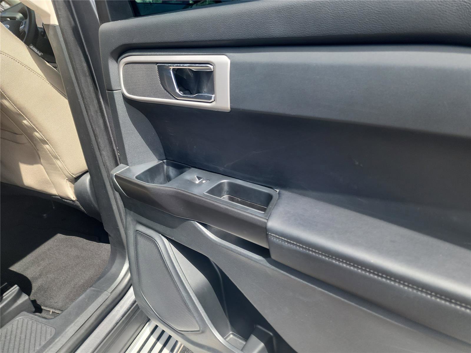 Certified 2021 Ford Explorer 2WD image 24