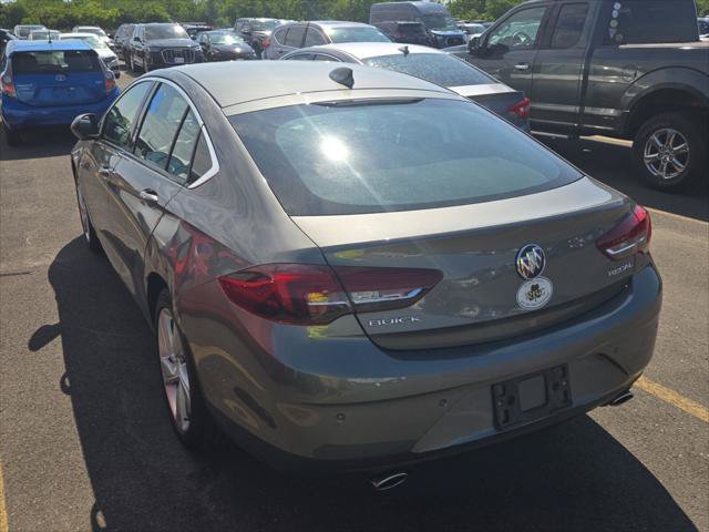 Used 2018 Buick Regal Preferred w/ Driver Confidence Package #1 FWD image 8
