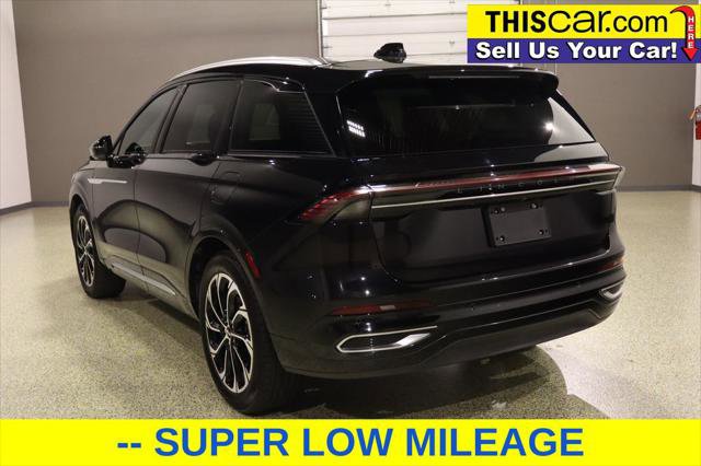 Used 2024 Lincoln Nautilus Reserve w/ Equipment Group 202A image 5