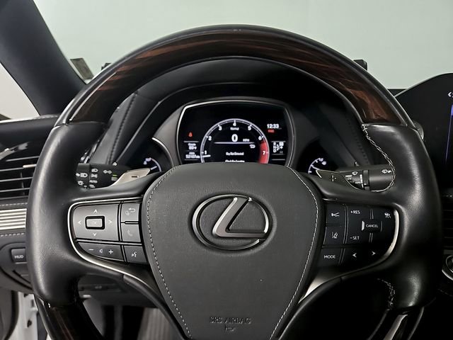 Used 2022 Lexus LS 500 w/ Interior Upgrade Package RWD image 23
