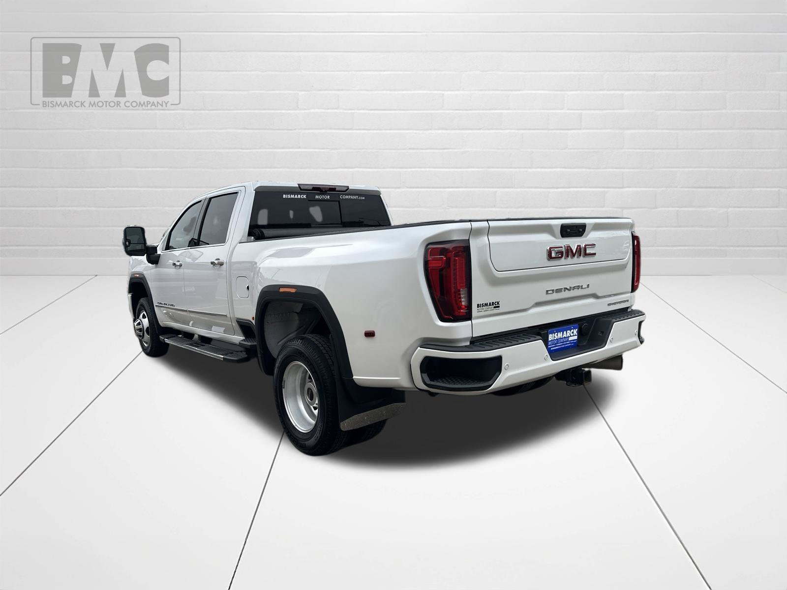 Used 2020 GMC Sierra 3500 Denali w/ Technology Package AWD/4WD image 4