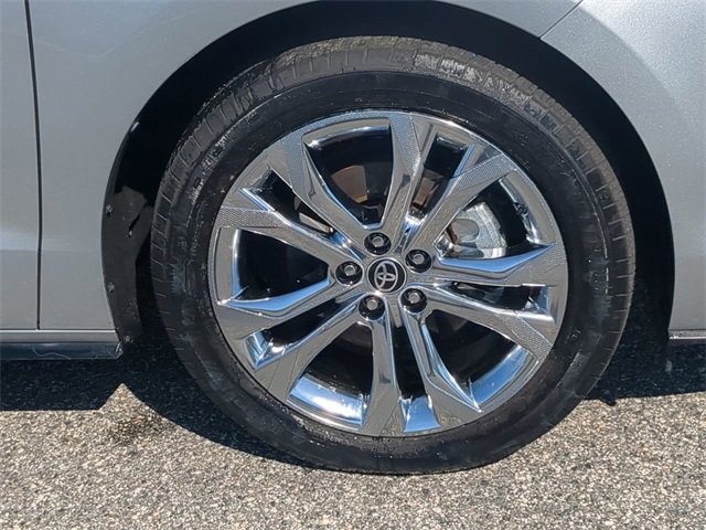 Certified 2023 Toyota Sienna Platinum image 11