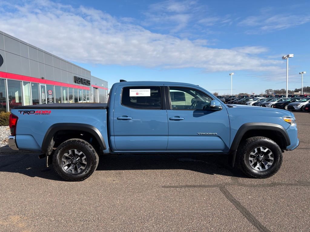 Certified 2019 Toyota Tacoma TRD Off-Road image 2