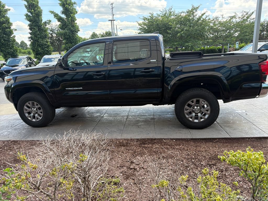 Used 2019 Toyota Tacoma SR5 RWD image 8