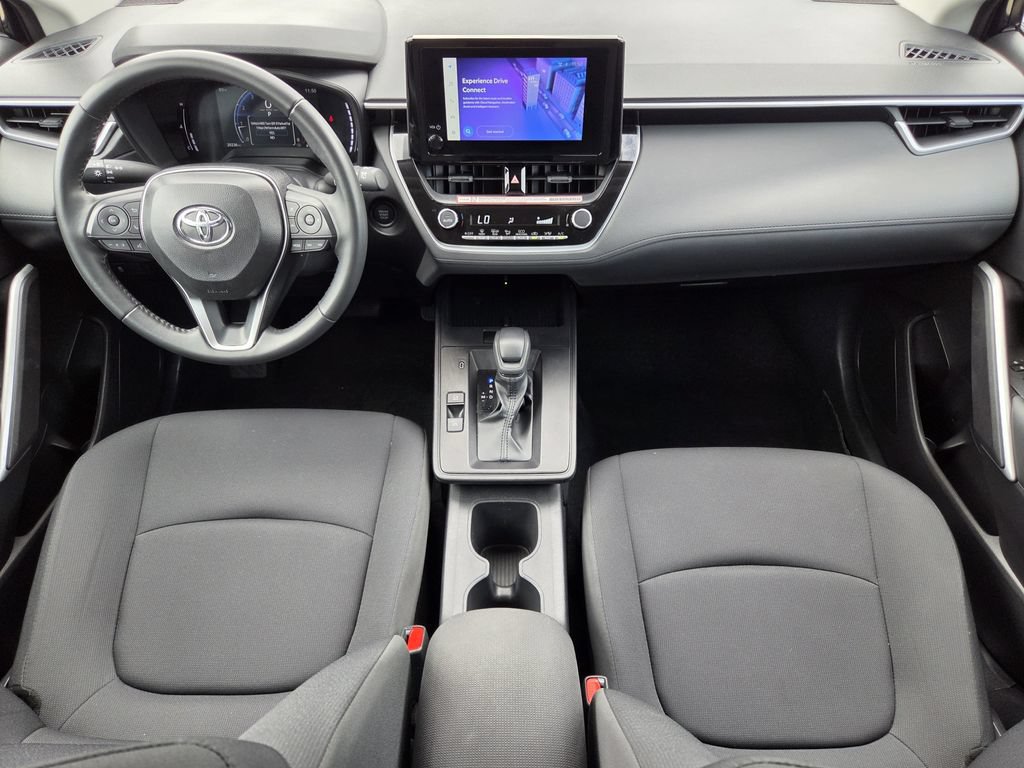 Used 2026 Toyota Corolla Cross LE FWD image 13