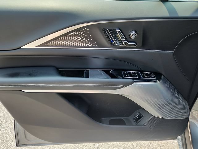 Certified 2023 Cadillac Lyriq AWD image 12