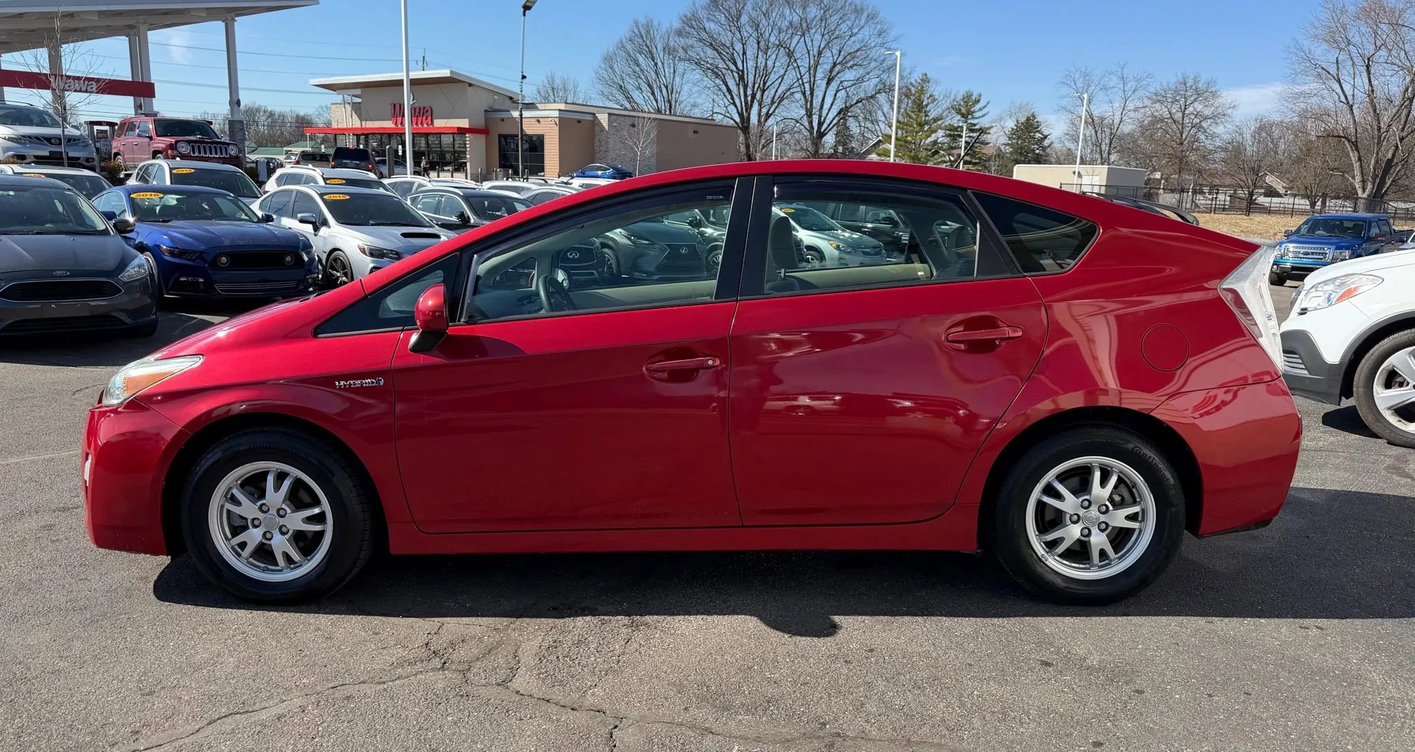 Used 2011 Toyota Prius Three FWD image 2