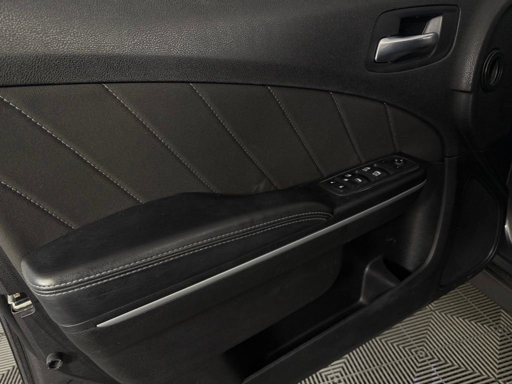 Used 2022 Dodge Charger R/T image 25