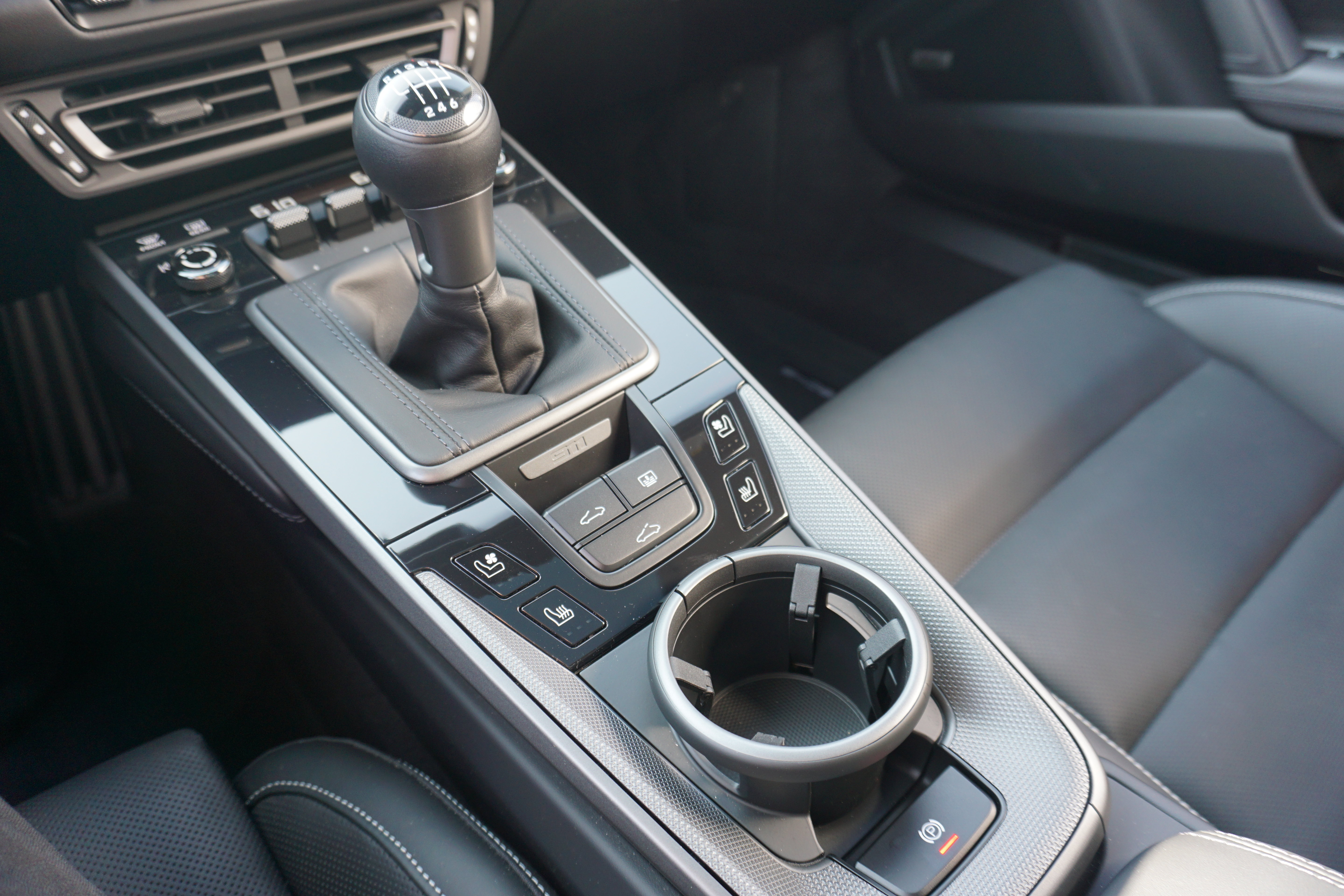 Certified 2022 Porsche 911 Carrera S RWD image 6