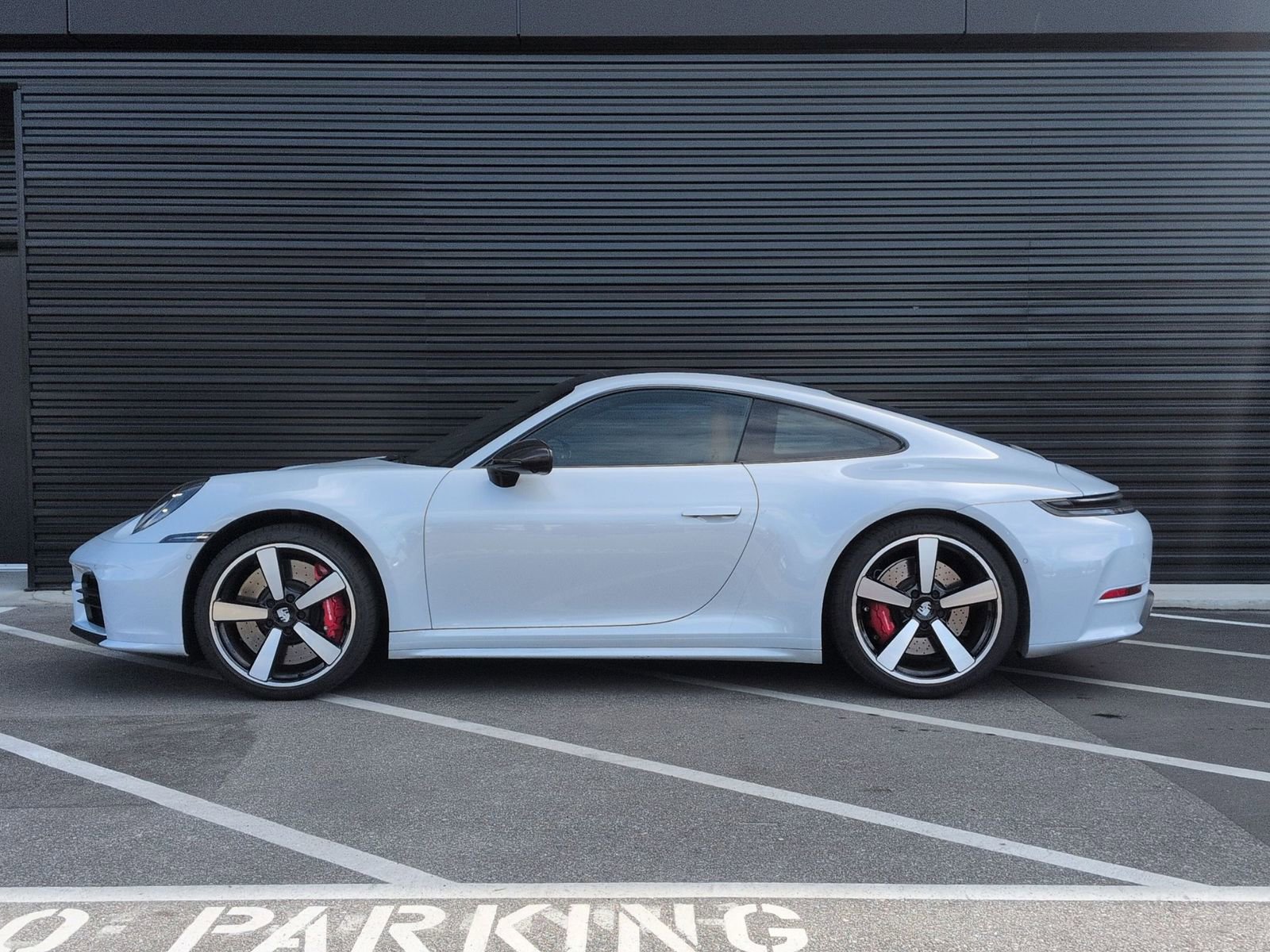 Certified 2025 Porsche 911 Carrera S image 2