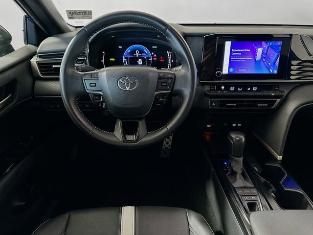 Used 2025 Toyota Camry SE image 23