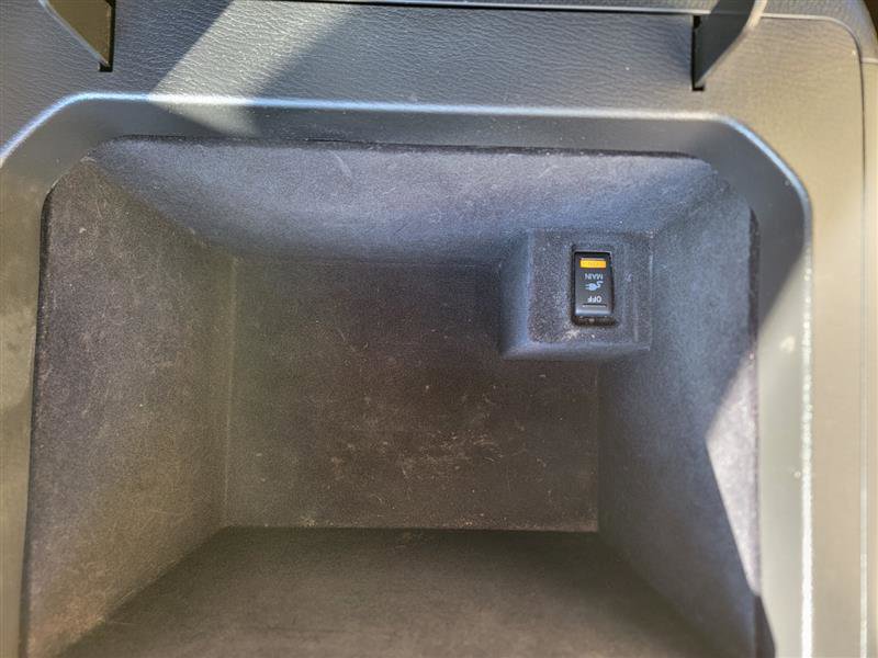 Used 2018 Nissan Armada Platinum w/ Captain Seat Package image 43