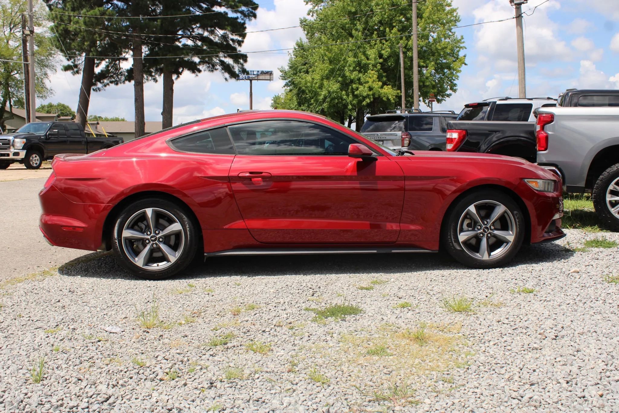 Used 2016 Ford Mustang Coupe w/ Equipment Group 051A image 7