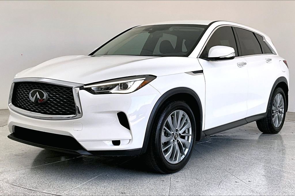 Certified 2025 INFINITI QX50 Pure image 14