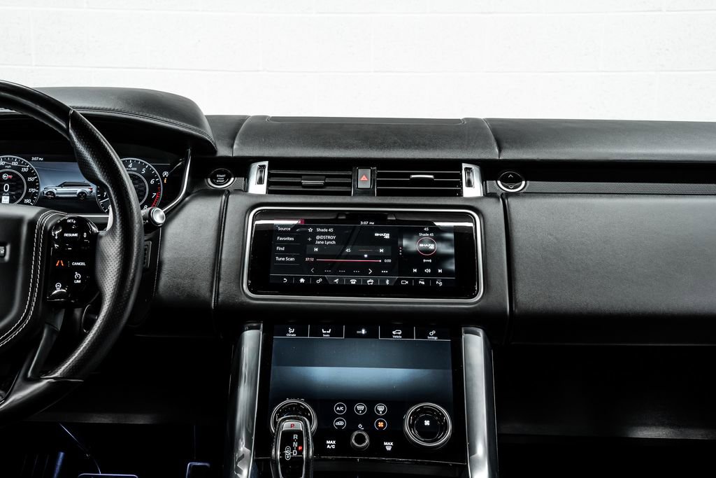 Used 2020 Land Rover Range Rover Sport SVR image 25