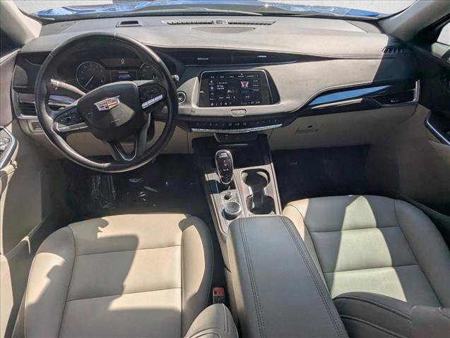 Used 2023 Cadillac XT4 Luxury image 16