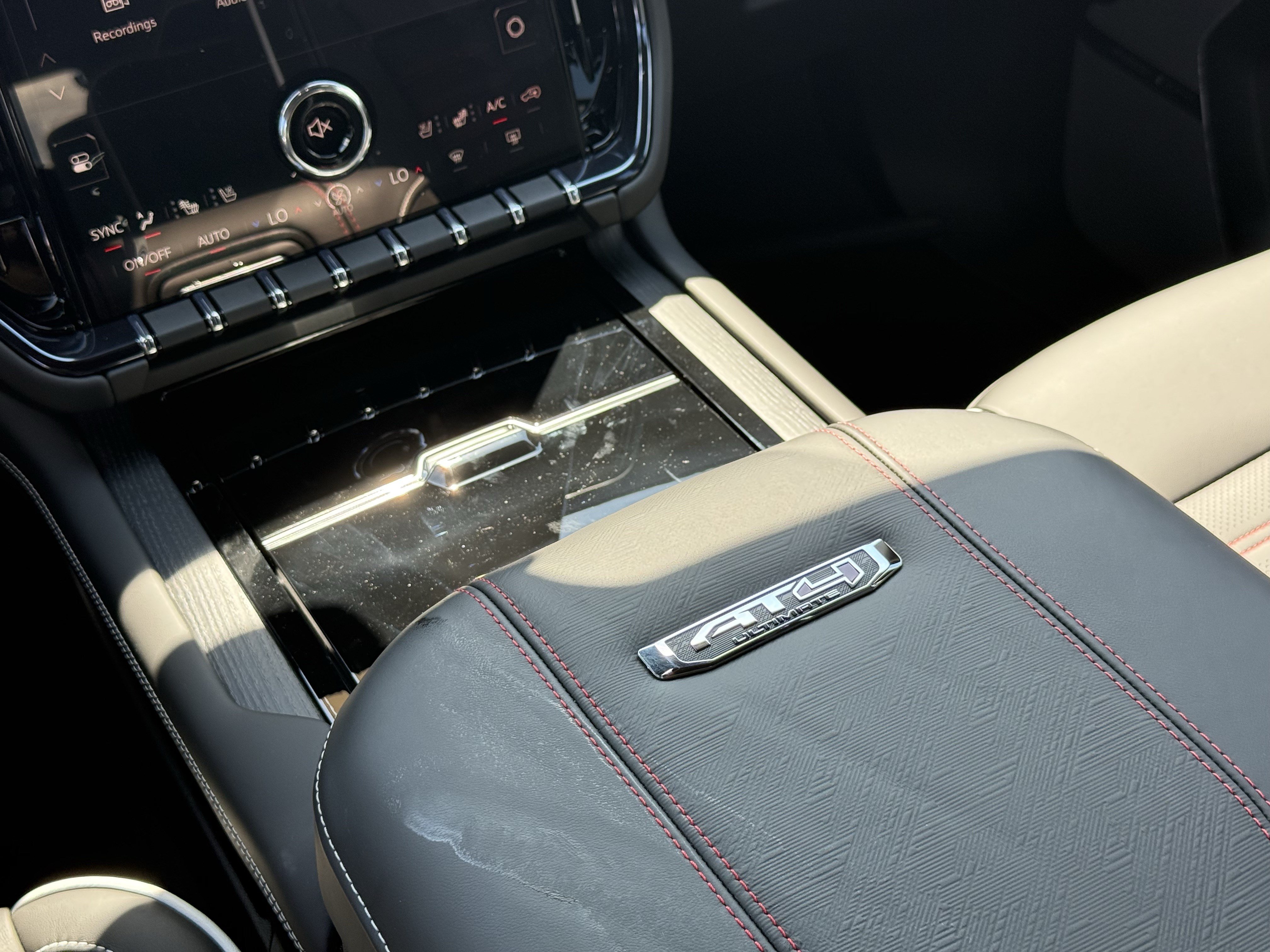 New 2026 GMC Yukon AT4 Ultimate AWD/4WD image 15