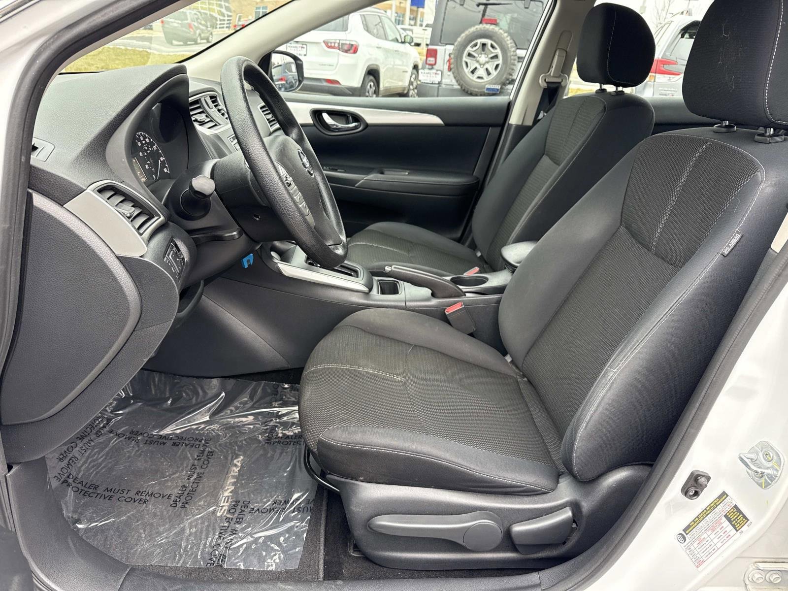 Used 2016 Nissan Sentra S image 27