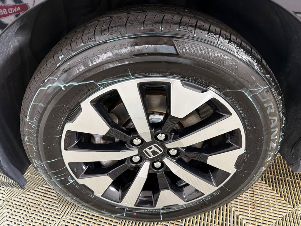 Used 2025 Honda Odyssey EX-L image 12
