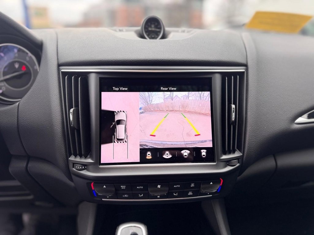 Used 2023 Maserati Levante GT image 14